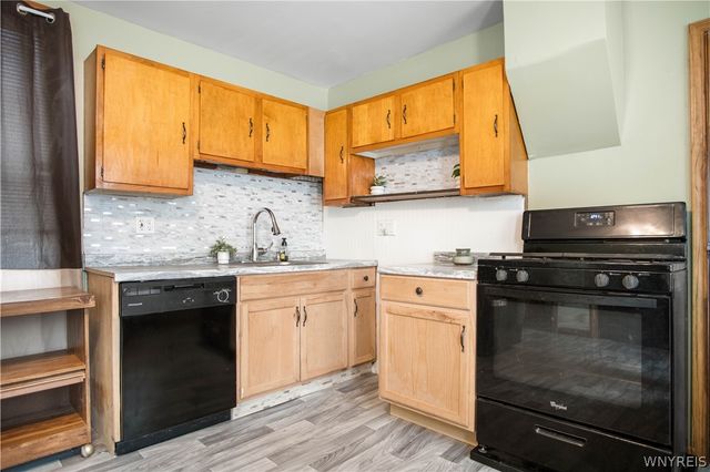 445 North Ogden Street, Buffalo, NY 14212