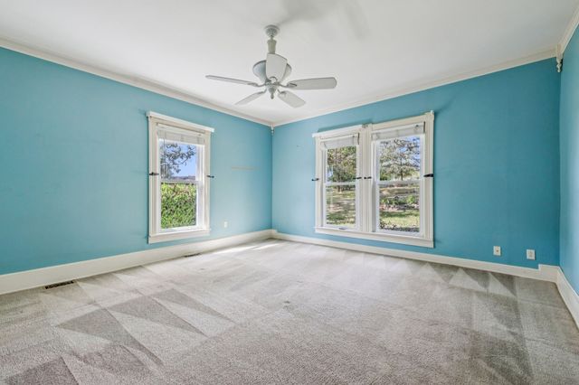 2075 Ussery Ln, Clarksville, TN 37040