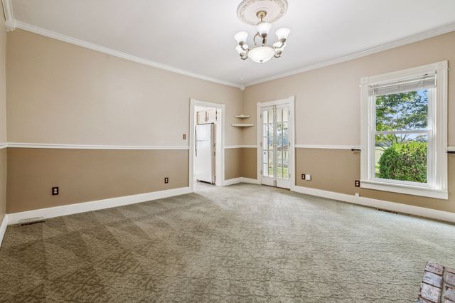 2075 Ussery Ln, Clarksville, TN 37040