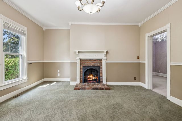 2075 Ussery Ln, Clarksville, TN 37040