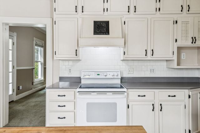 2075 Ussery Ln, Clarksville, TN 37040