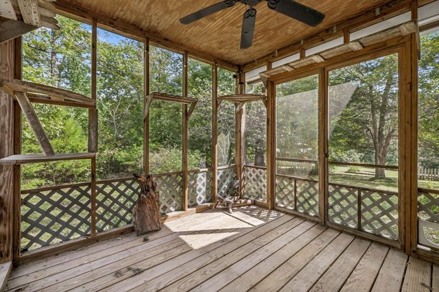 2075 Ussery Ln, Clarksville, TN 37040