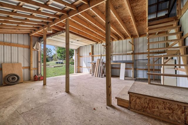 2075 Ussery Ln, Clarksville, TN 37040