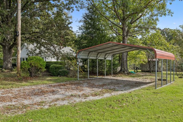 2075 Ussery Ln, Clarksville, TN 37040