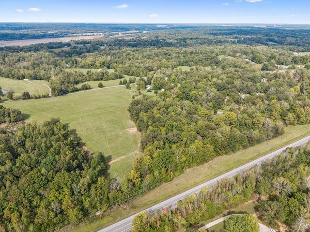 2075 Ussery Ln, Clarksville, TN 37040