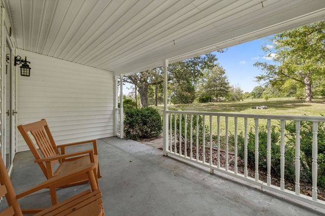 2075 Ussery Ln, Clarksville, TN 37040