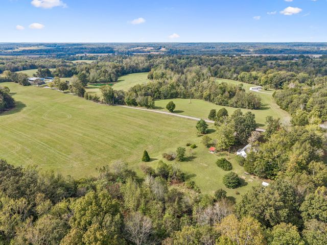 2075 Ussery Ln, Clarksville, TN 37040