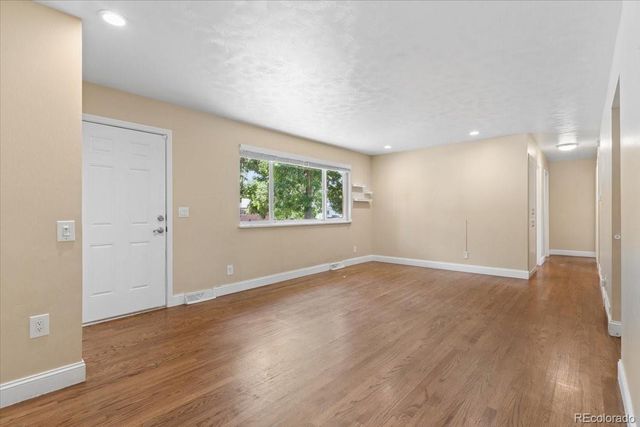1477 S Brentwood Street, Lakewood, CO 80232