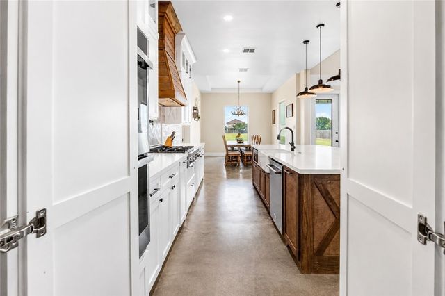 1056 Glenoak Dr, Corpus Christi, TX 78418