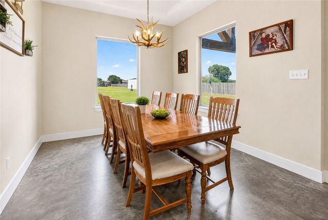 1056 Glenoak Dr, Corpus Christi, TX 78418