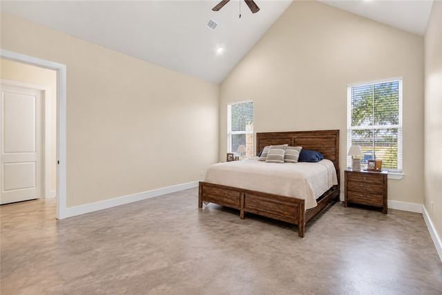 1056 Glenoak Dr, Corpus Christi, TX 78418