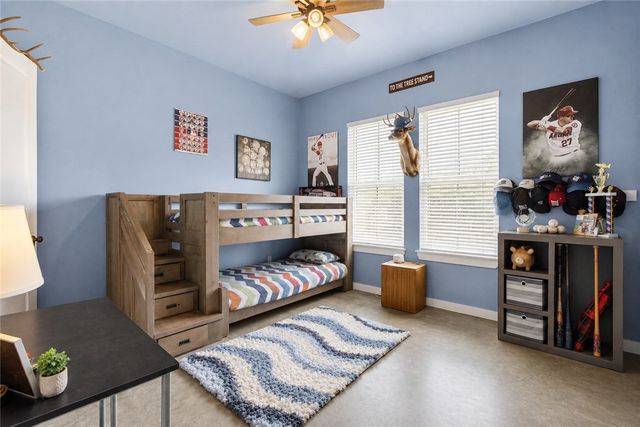 1056 Glenoak Dr, Corpus Christi, TX 78418