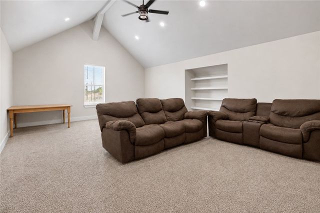 1056 Glenoak Dr, Corpus Christi, TX 78418