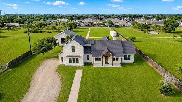 1056 Glenoak Dr, Corpus Christi, TX 78418