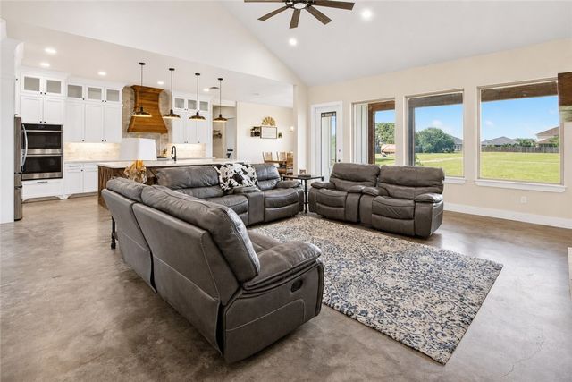 1056 Glenoak Dr, Corpus Christi, TX 78418