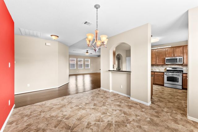 9603 Indian Trail, Mont Belvieu, TX 77523