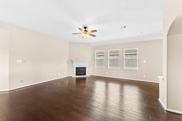 9603 Indian Trail, Mont Belvieu, TX 77523