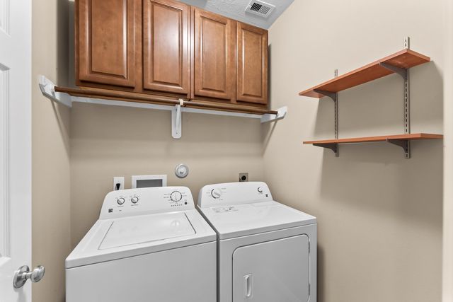 9603 Indian Trail, Mont Belvieu, TX 77523