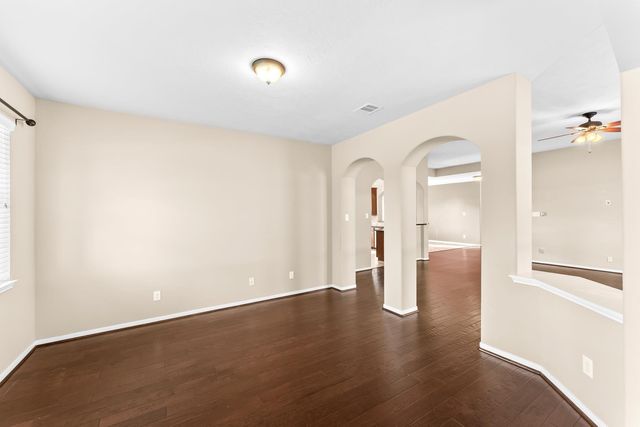 9603 Indian Trail, Mont Belvieu, TX 77523