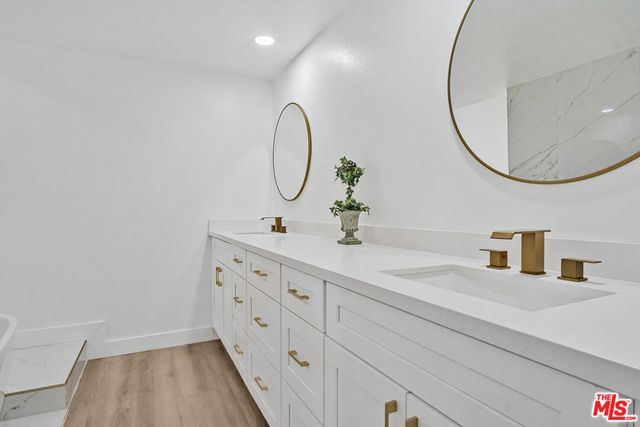 8 Aspen Way, Rolling Hills Estates, CA 90274