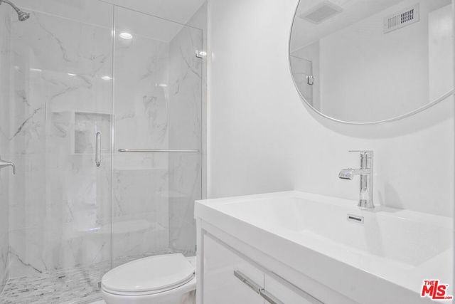 8 Aspen Way, Rolling Hills Estates, CA 90274