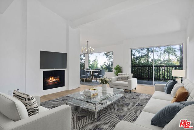 8 Aspen Way, Rolling Hills Estates, CA 90274