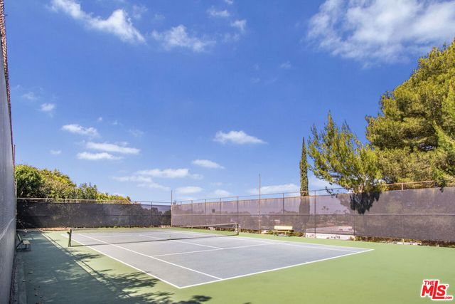 8 Aspen Way, Rolling Hills Estates, CA 90274