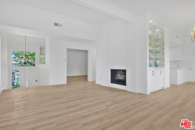 8 Aspen Way, Rolling Hills Estates, CA 90274