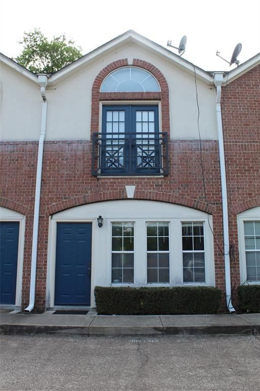 1616 Avenue N 6, Huntsville, TX 77340