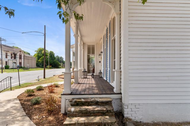 2020 S Main Street, Little Rock, AR 72206