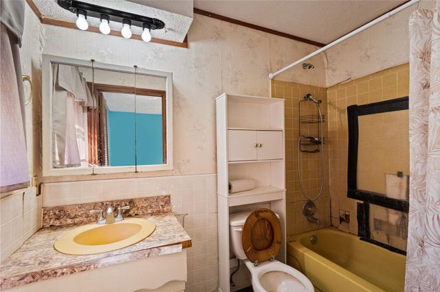 11029 Fm-1764, Santa Fe, TX 77510