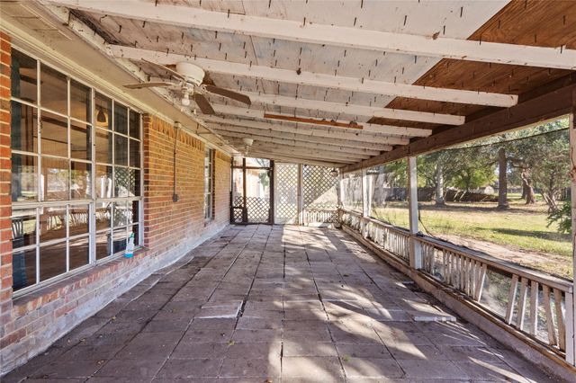 11029 Fm-1764, Santa Fe, TX 77510