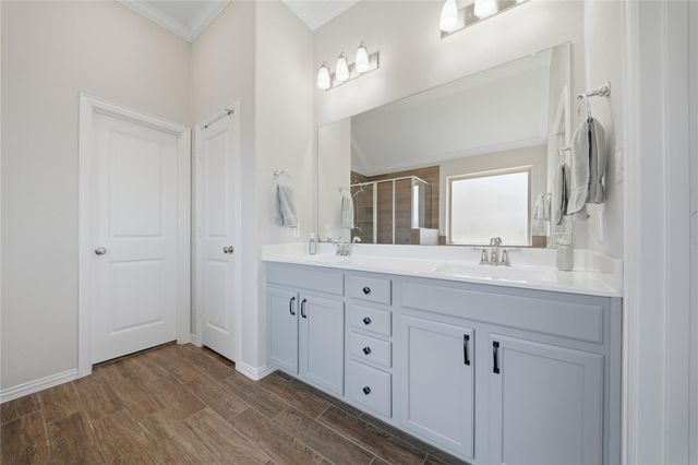 9218 Regan Way, Mont Belvieu, TX 77523