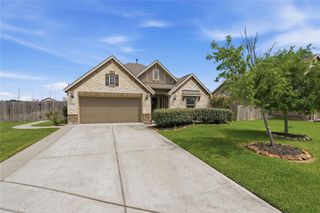 9218 Regan Way, Mont Belvieu, TX 77523