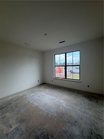 303 W Hondo Street, Siloam Springs, AR 72761