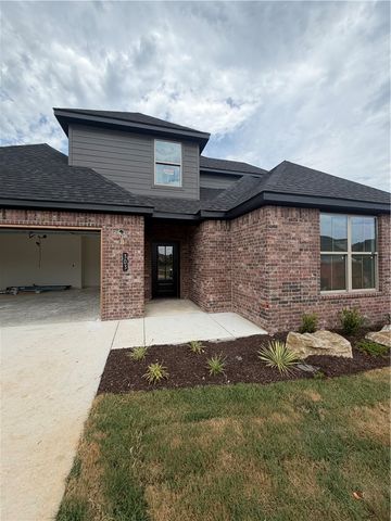 303 W Hondo Street, Siloam Springs, AR 72761