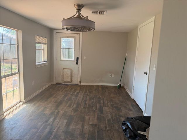 2732 SE 90Th Street, Moore, OK 73160
