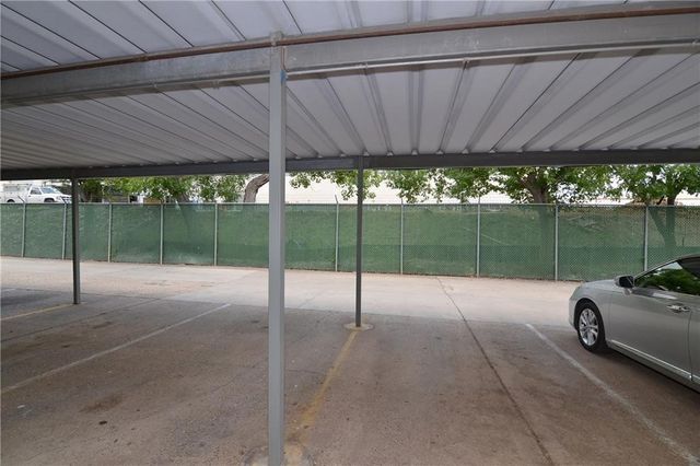 4945 N Hall Street F-4945, Dallas, TX 75235