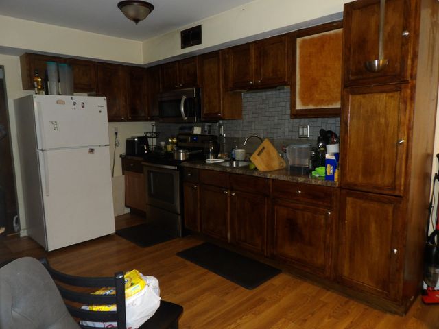 1100 N FARNSWORTH Avenue 2A, Aurora, IL 60505