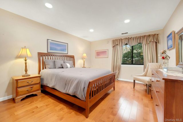 16 Bronxville Glen Drive 14, Bronxville, NY 10708