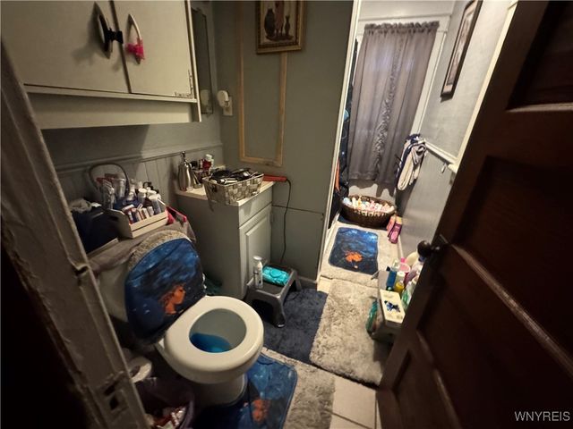 2225 Whitney Avenue, Niagara Falls, NY 14301