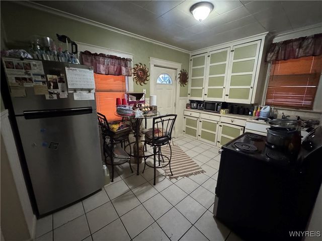 2225 Whitney Avenue, Niagara Falls, NY 14301