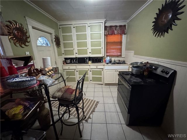 2225 Whitney Avenue, Niagara Falls, NY 14301