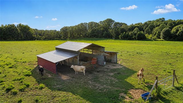7900 81 S Highway, Starr, SC 29684