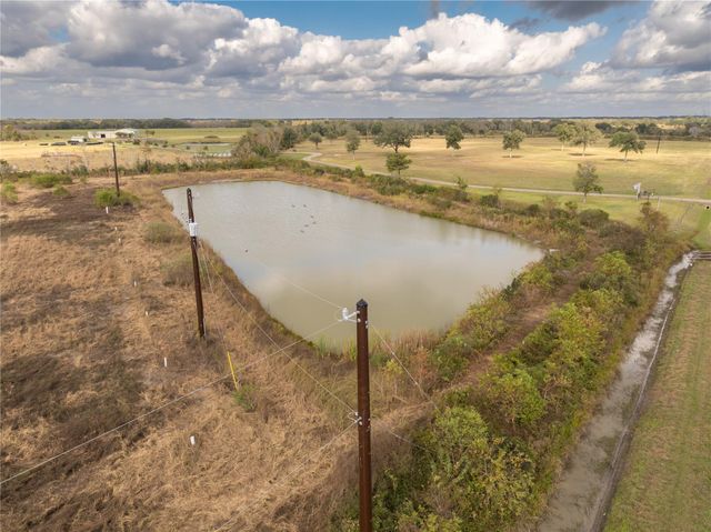 10212 Highway 35, Liverpool, TX 77577