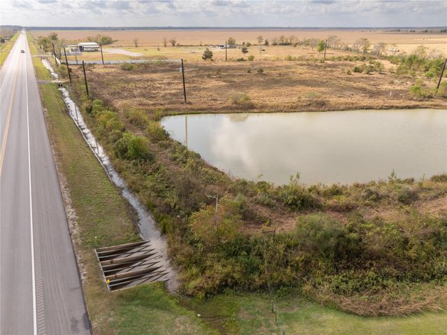 10212 Highway 35, Liverpool, TX 77577