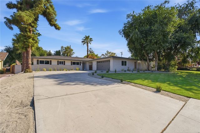 958 Fairway, Bakersfield, CA 93309