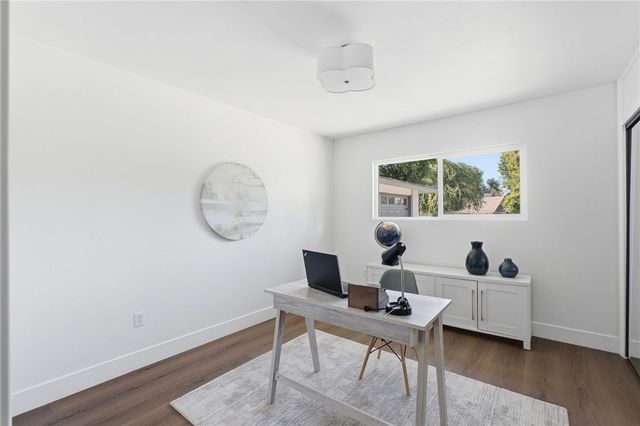 958 Fairway, Bakersfield, CA 93309