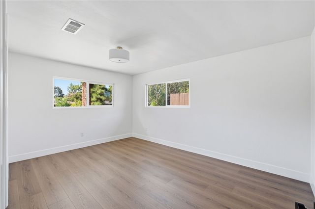 958 Fairway, Bakersfield, CA 93309