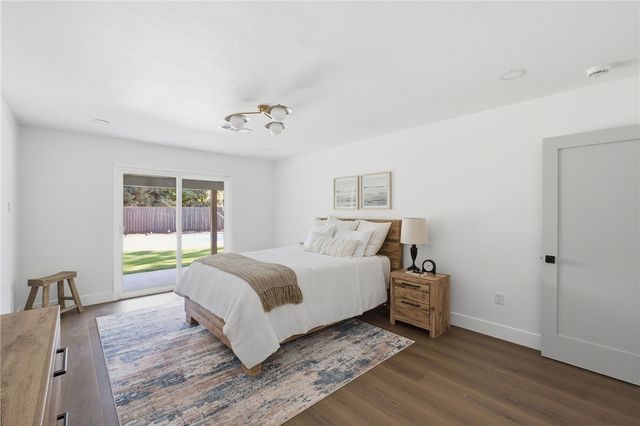 958 Fairway, Bakersfield, CA 93309